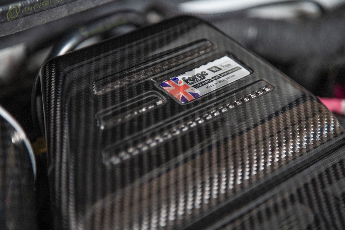 Forge Motorsport Carbon Fiber Engine Cover 500 / 595 Abarth Forge Motorsport Carbon Fiber Engine Cover 500 / 595 Abarth