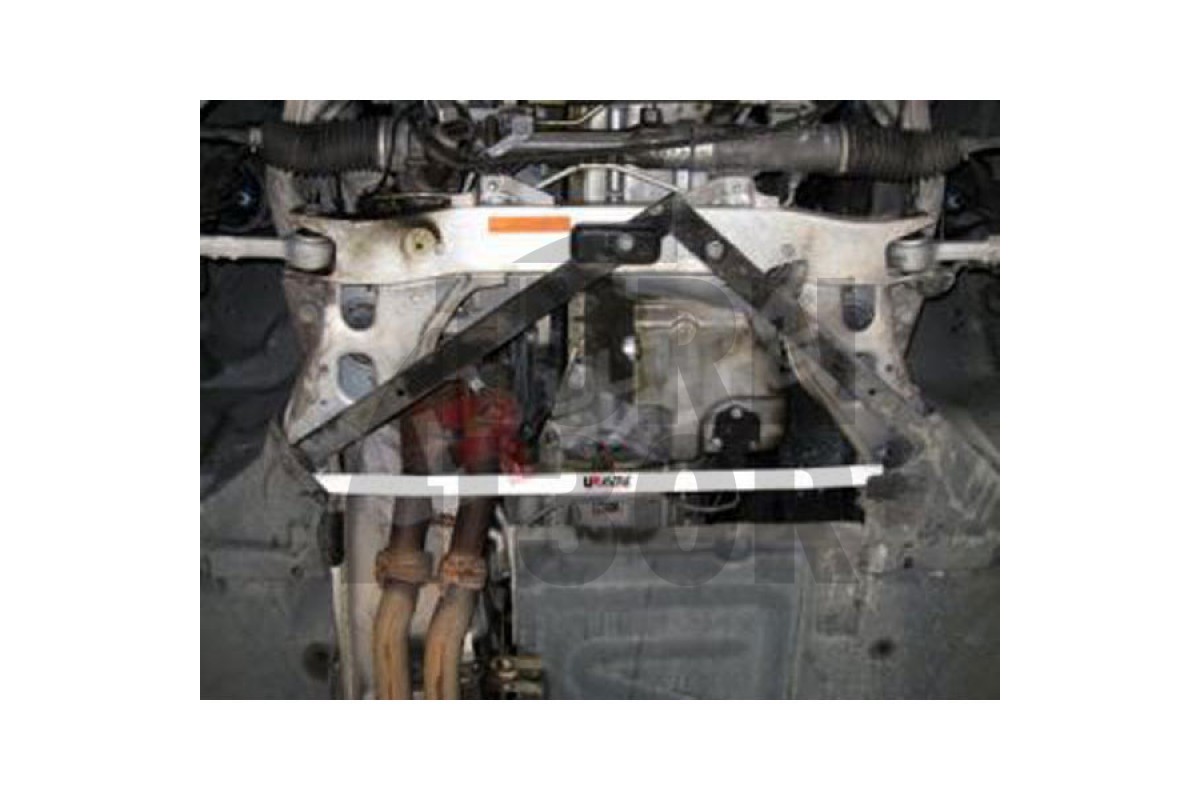 Ultra Racing Front Lower Bar BMW 335i / M3 E9x Ultra Racing Front Lower Bar BMW 335i / M3 E9x