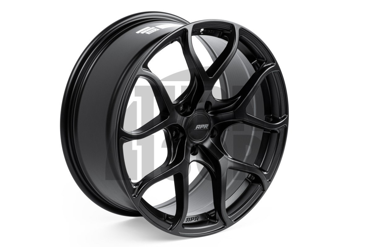 A01 Flow Formed Wheel 19 x 8.5 ET45 Gunmetal, Black or Silver APR
