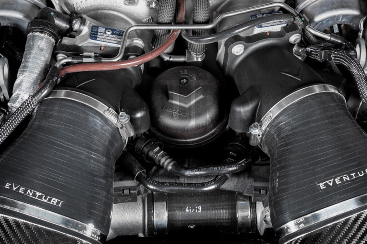 Eventuri Carbon Fiber Intake System for Audi RS6 C8 / RS7 C8