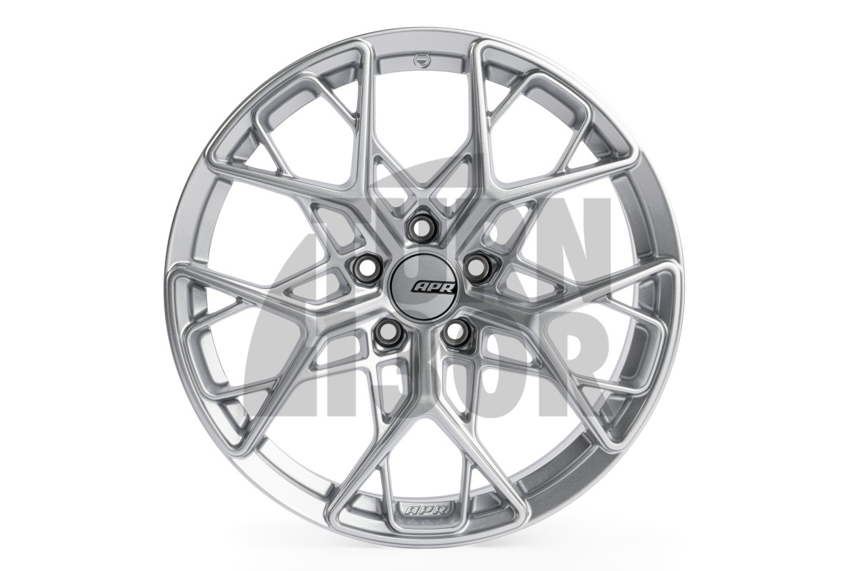 APR A02 Flow Formed Wheel Silver / 18 x 8.5 - 5x112 ET45
