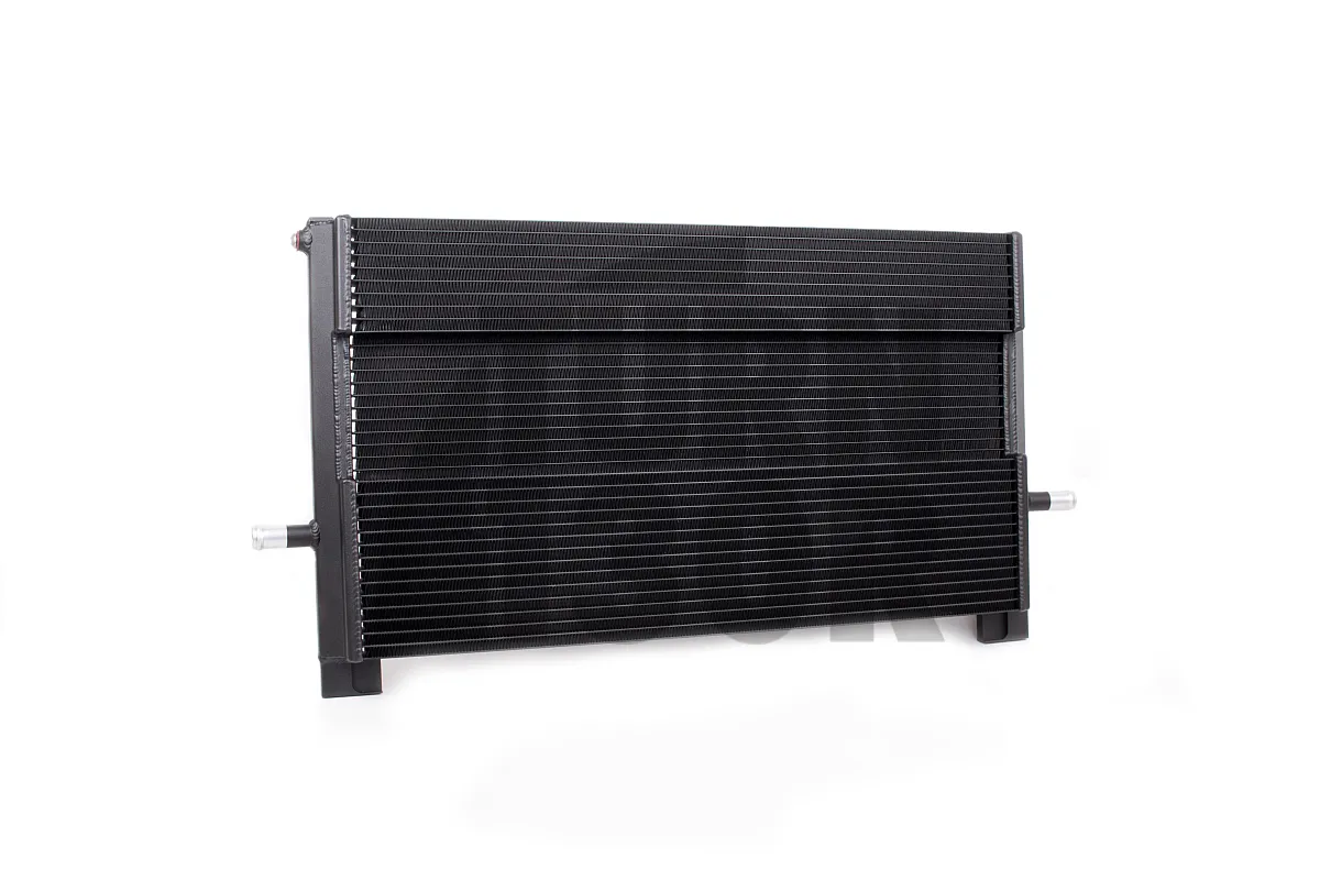 Forge Motorsport Centra uzlādes dzesētājs radiators Mercedes A45 AMG W176