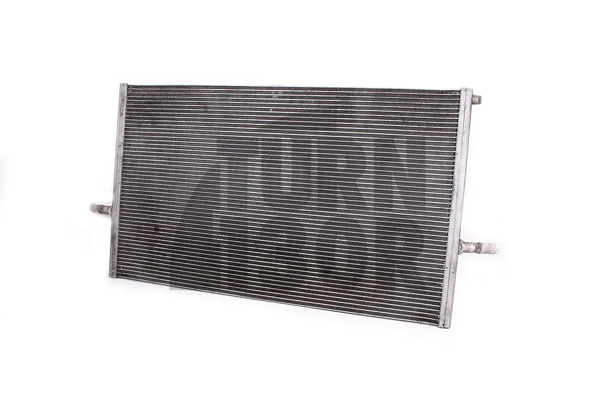 Forge Motorsport Centra uzlādes dzesētājs radiators Mercedes A45 AMG W176