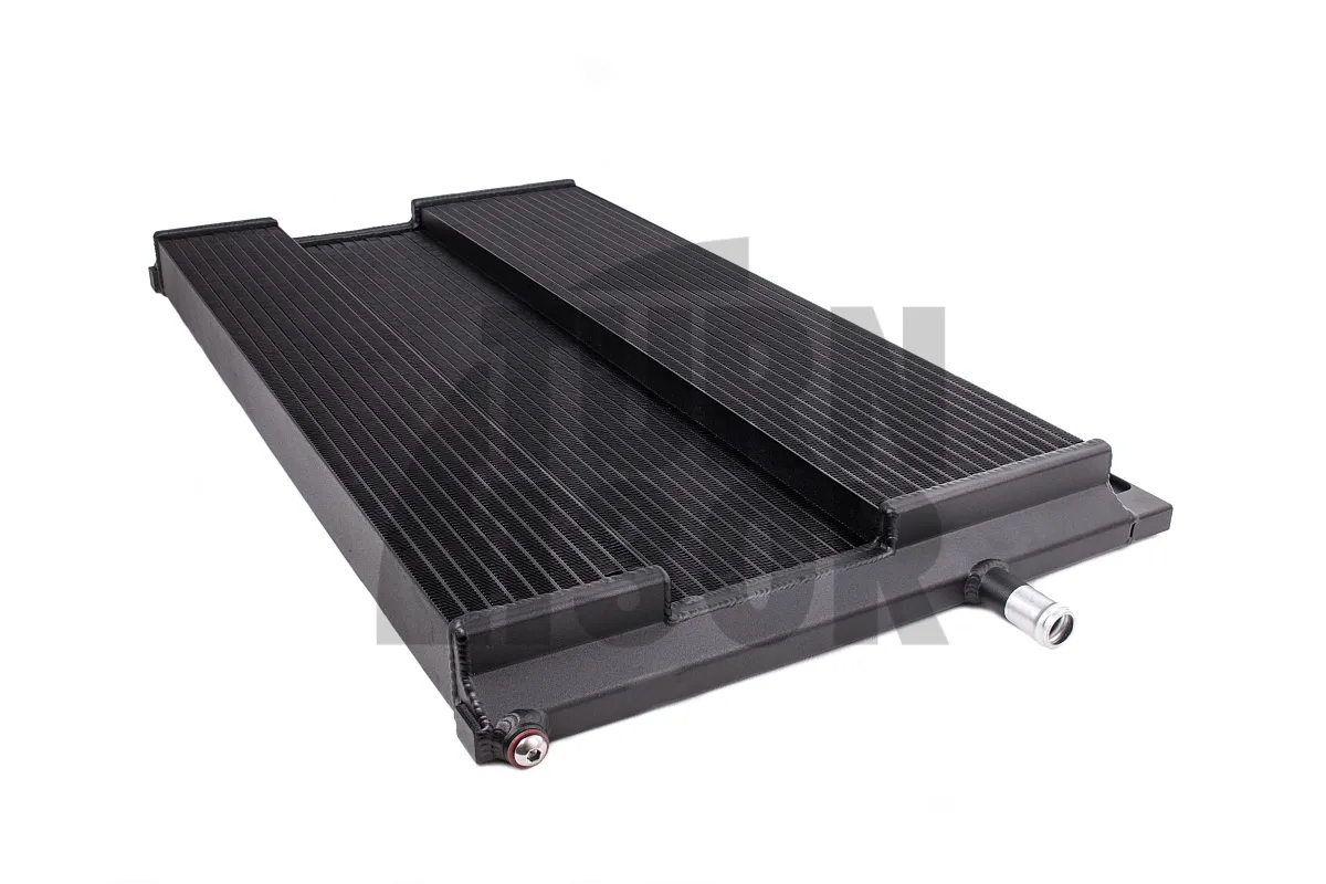 Forge Motorsport Centra uzlādes dzesētājs radiators Mercedes A45 AMG W176