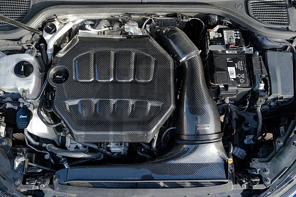 Eventuri oglekļa šķiedras dzinēja dekoratīvais vāks Golf 8 GTI / Golf 8 R
