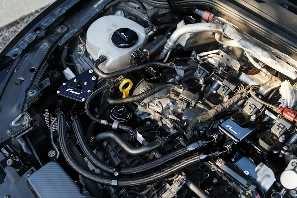 Racingline Oil Catch Can eļļas uztvērēja komplekts S3 8Y - Golf 8 GTI - Golf 8 R un Cupra Formentor