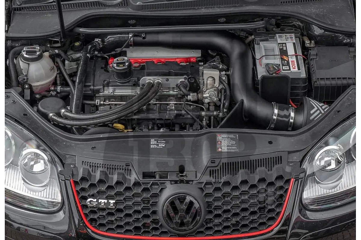 Pipercross ieplūdes sistēma Golf 5 GTI, Golf 6 R, S3 8P un Leon 2 Cupra 2.0 TFSI EA113