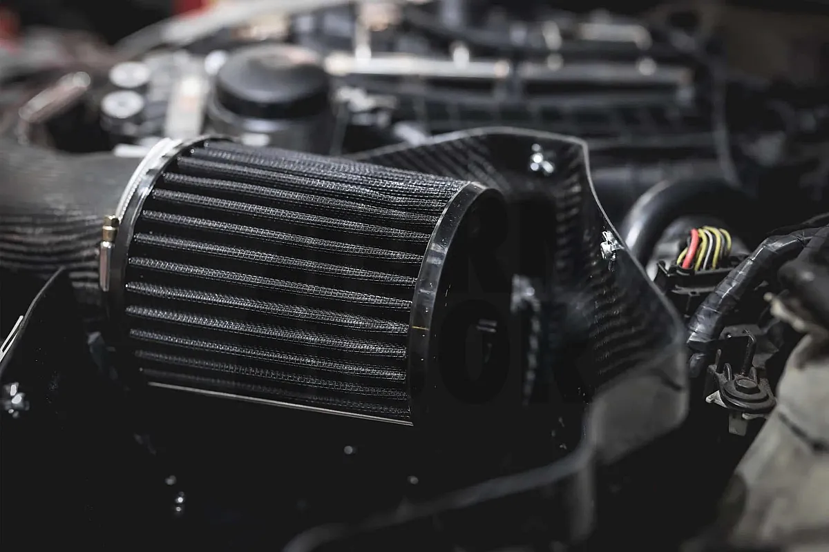 Armaspeed oglekļa šķiedras gaisa ieplūdes sistēma BMW 135i / 235i F2x un 335i / 435i F3x N55