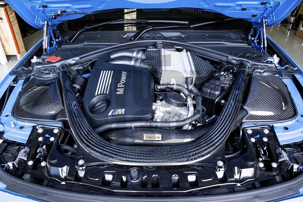 Armaspeed oglekļa šķiedras gaisa ieplūde BMW M3 F80 / M4 F8x / M2 Comp F87