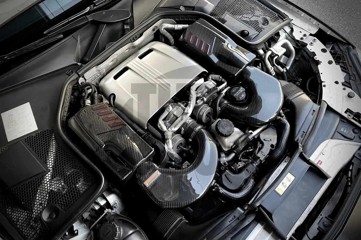 Armaspeed oglekļa šķiedras gaisa ieplūdes sistēma Mercedes C63 AMG W205