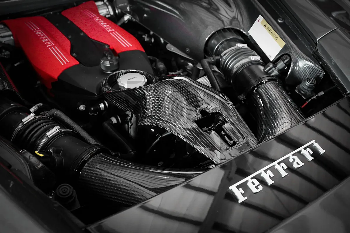Armaspeed oglekļa šķiedras gaisa ieplūdes sistēma Ferrari 488 GTB