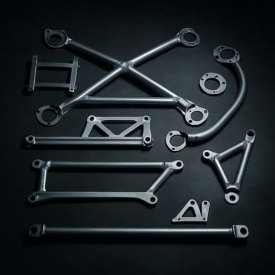 Pilns Ultra Racing klāsts